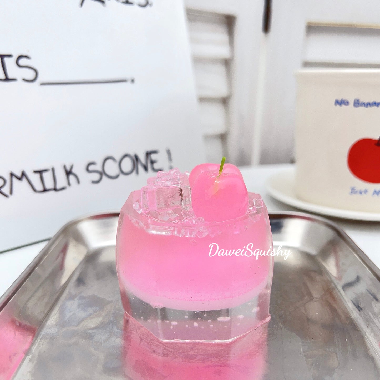 CHERRY SMOOTHIE SQUISHY CUP