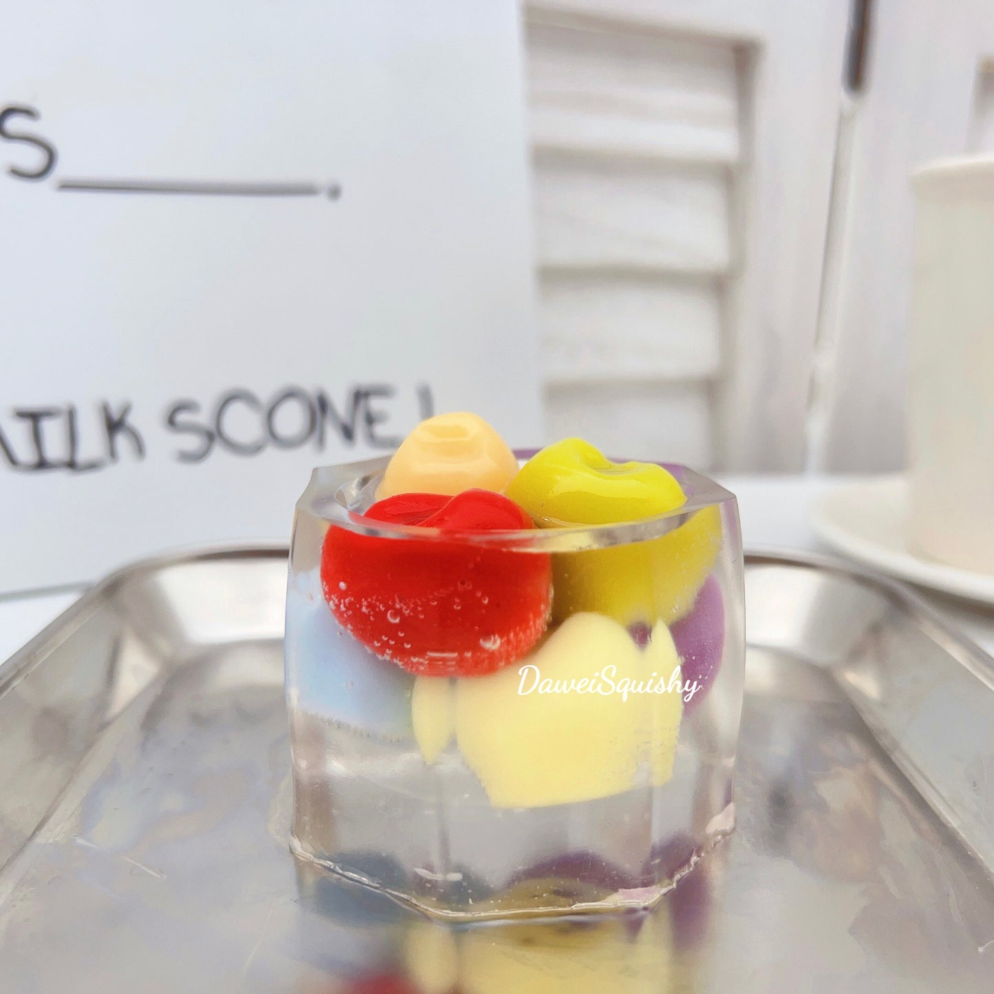 TINNED FRUIT SQUISHY CUP