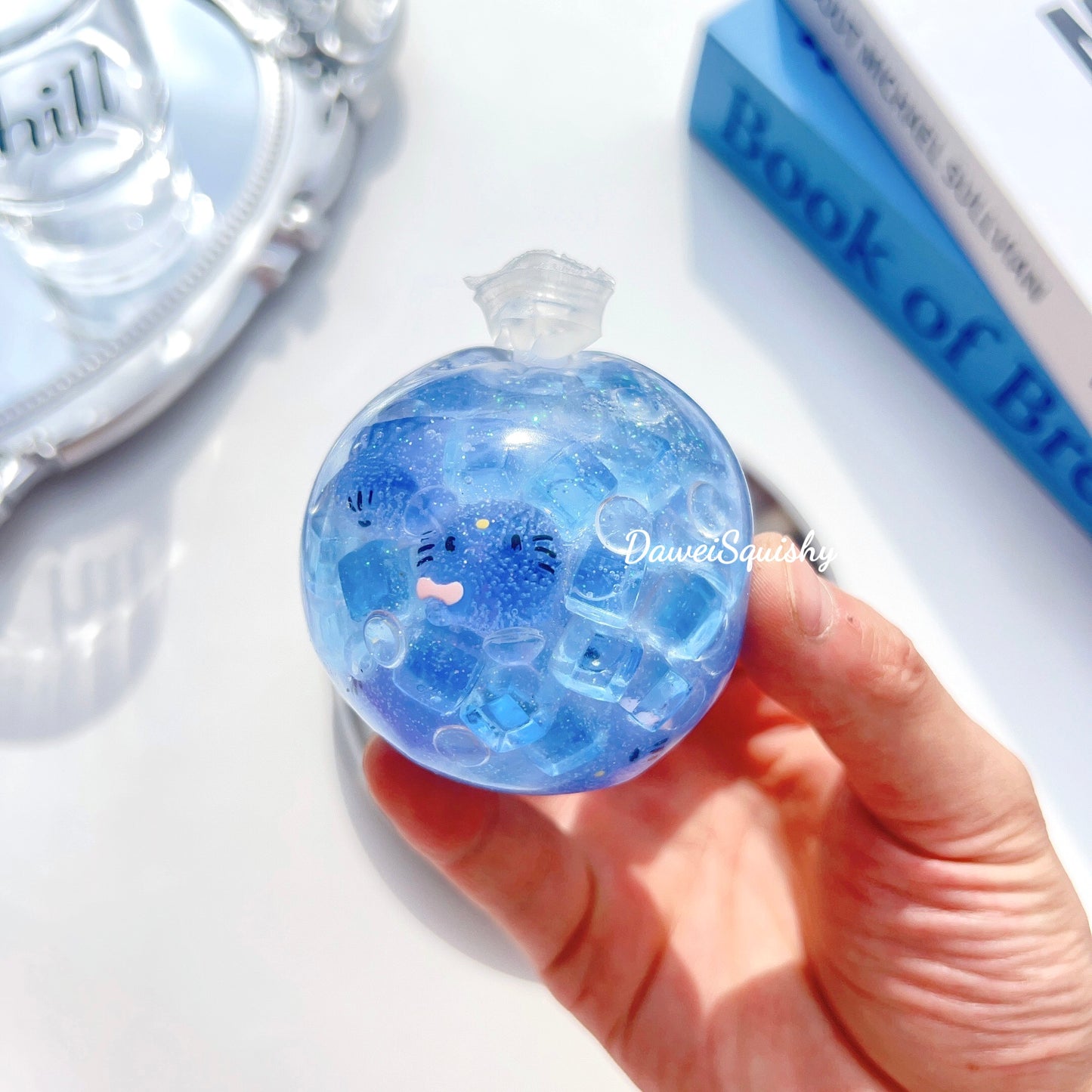HK BLUE BUBBLE DRINK STRESS BALLE