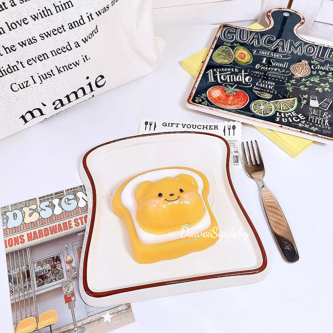 WENNIE THE POOH TOAST TABA SQUISHY TOY