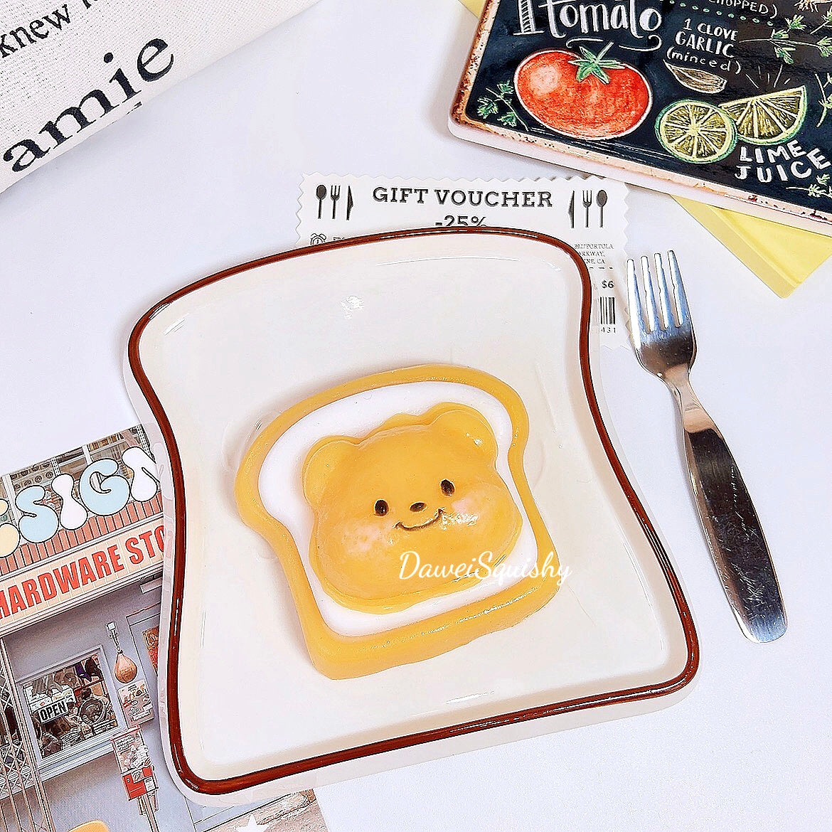 WENNIE THE POOH TOAST TABA SQUISHY TOY