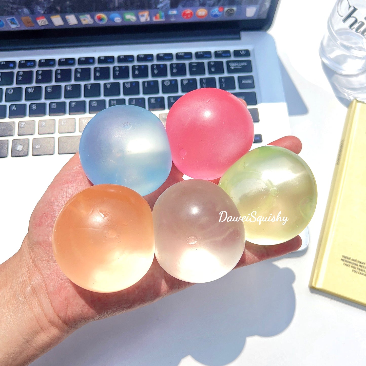 CLEAR MALT SUGAR STRESS BALL
