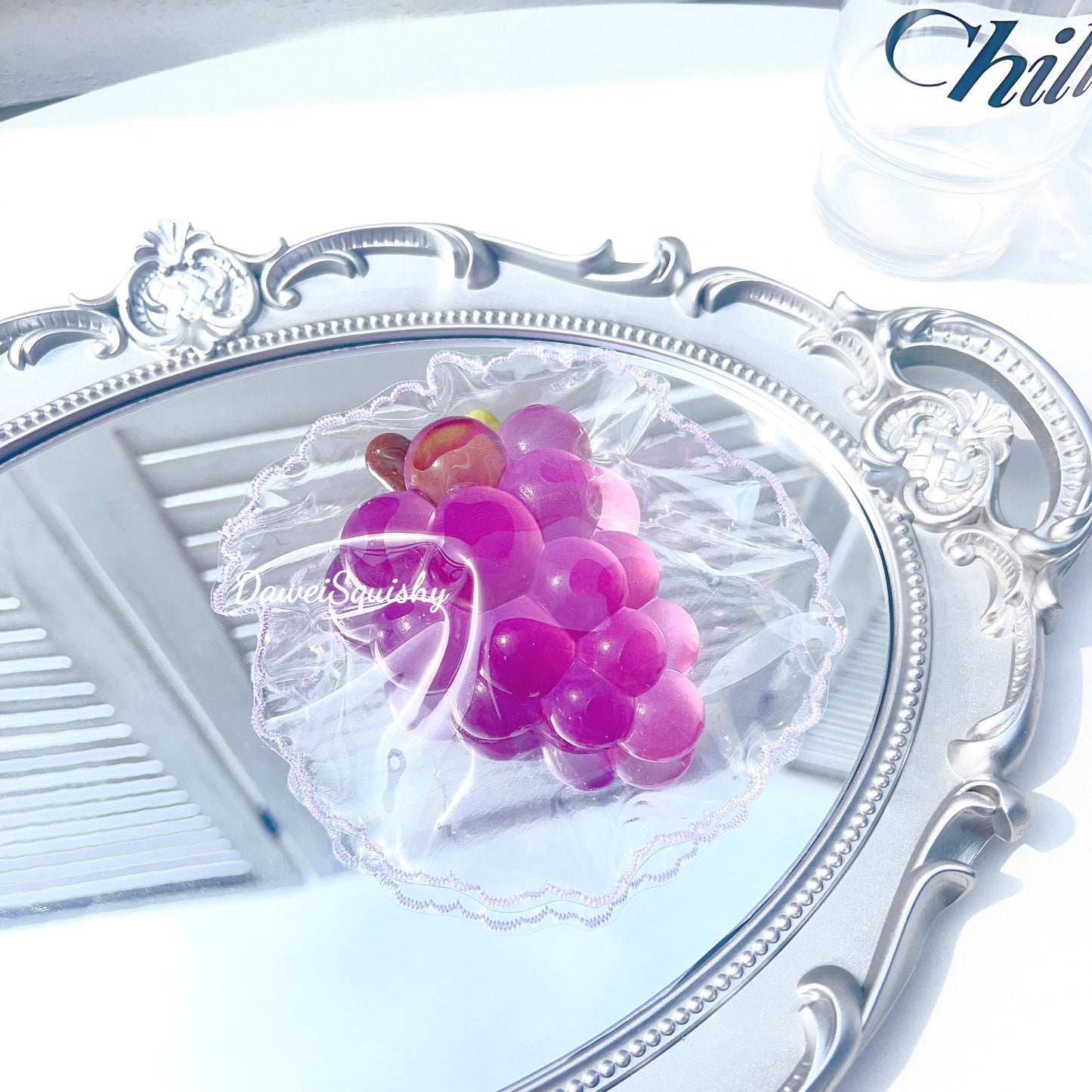 CRYSTAL GRAPE TABA SQUISHY TOY