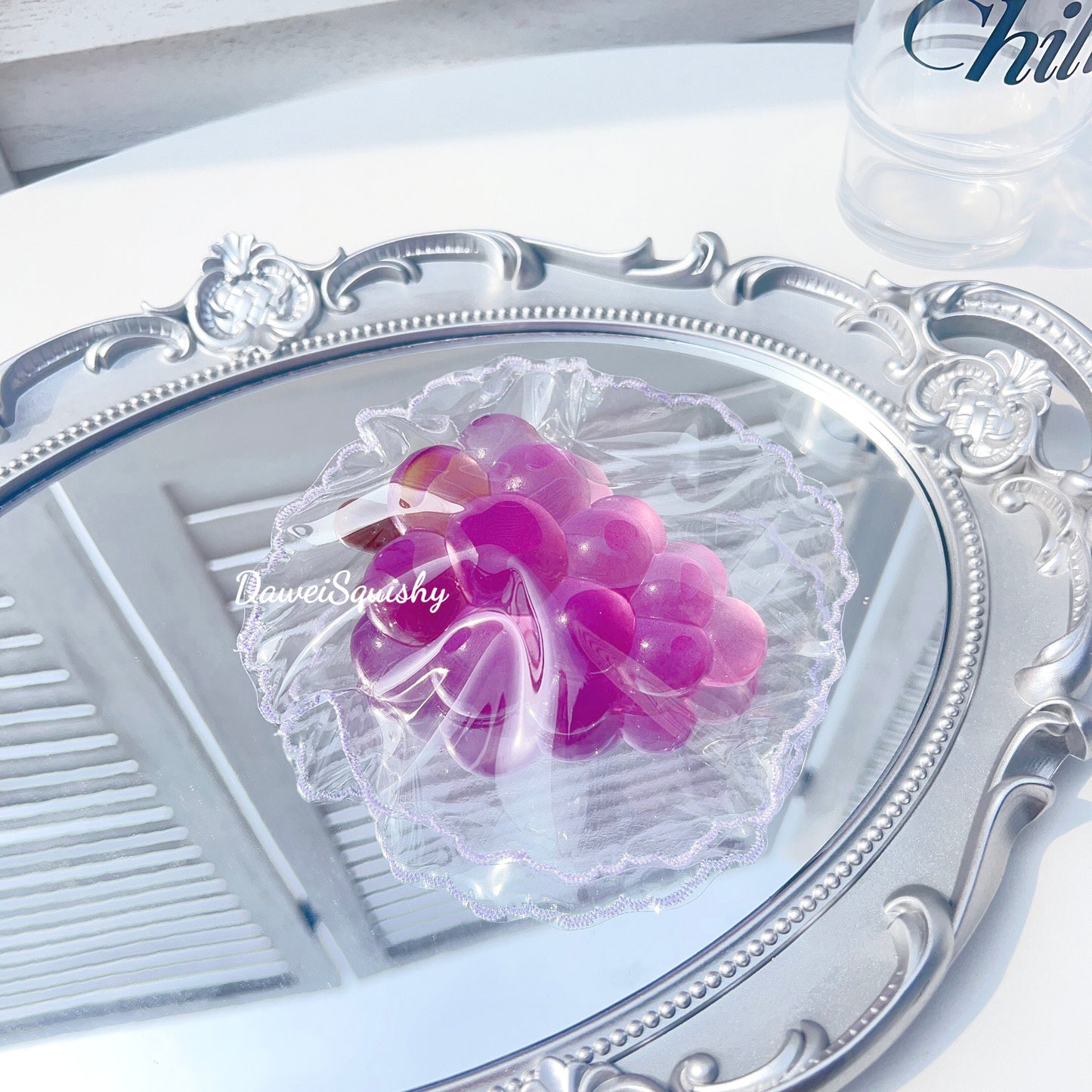 CRYSTAL GRAPE TABA SQUISHY TOY