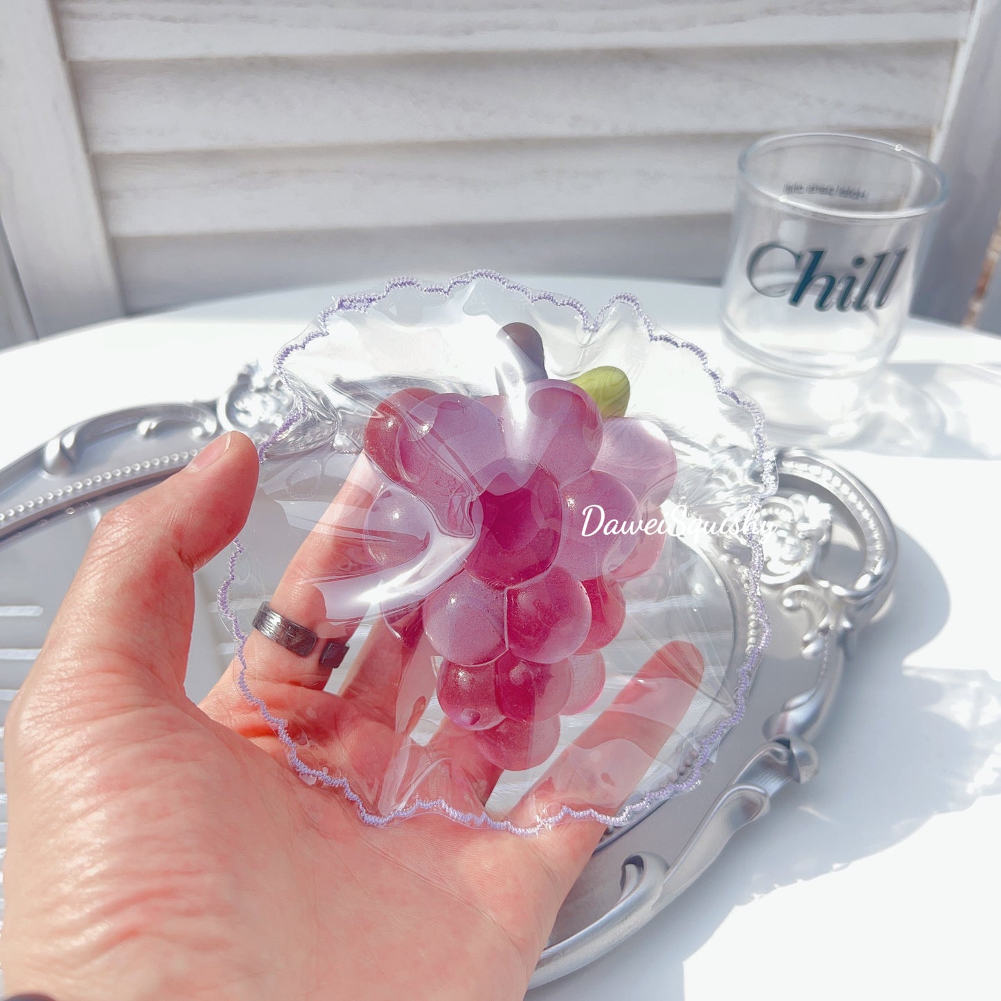 CRYSTAL GRAPE TABA SQUISHY TOY