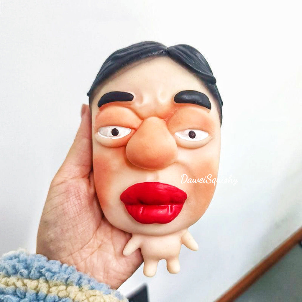 TPR DECOMPRESSION TOY FUNNY MAN