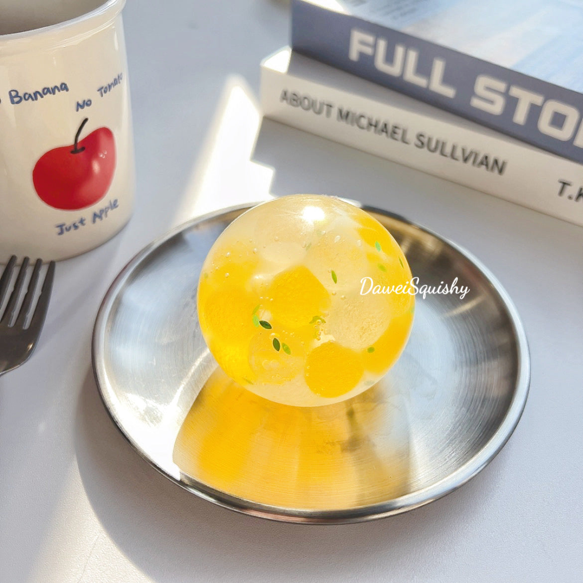WHITE PEACH LEMON TEA STRESS BALL