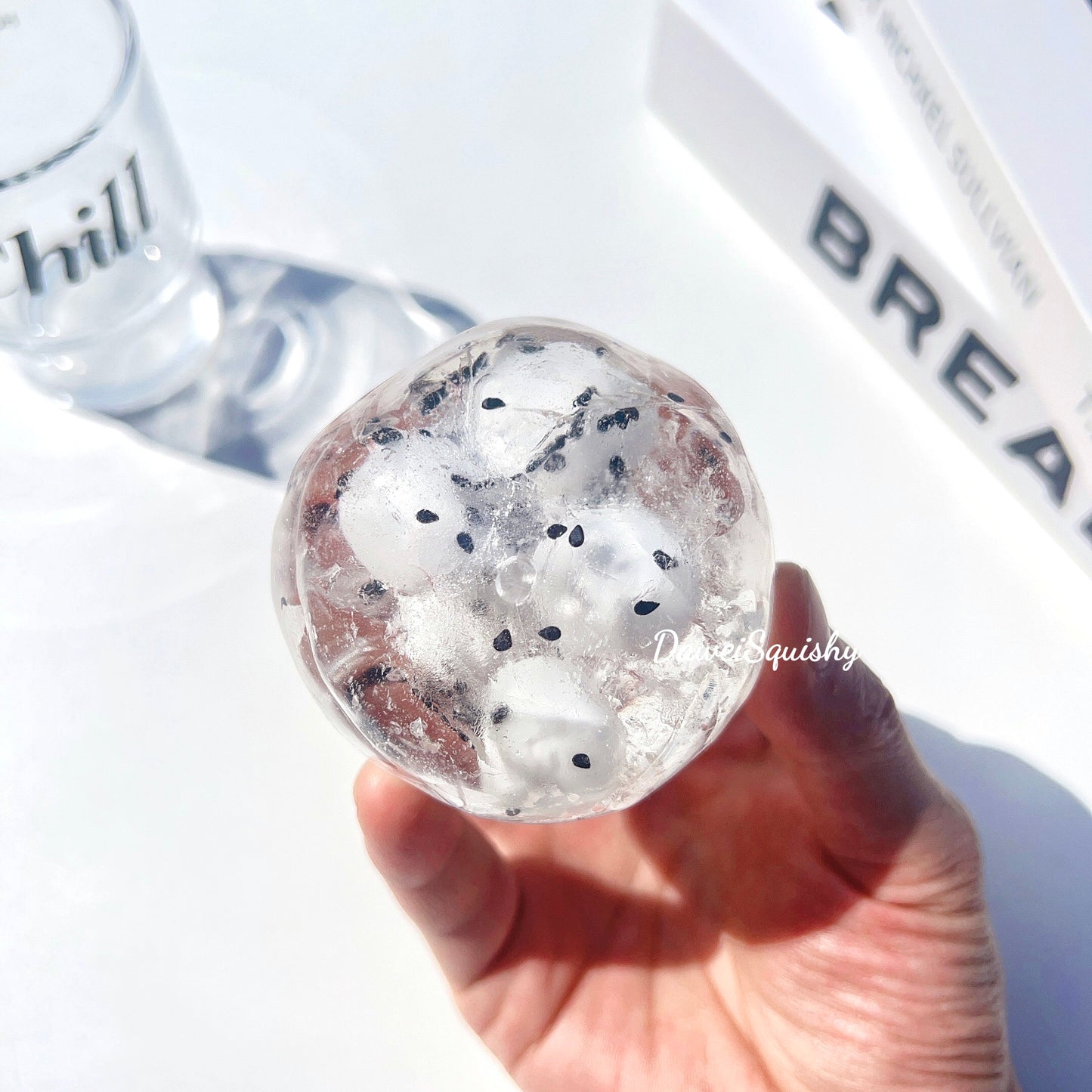 ULTRA-THIN SKIN SESAME CRISPY BALL