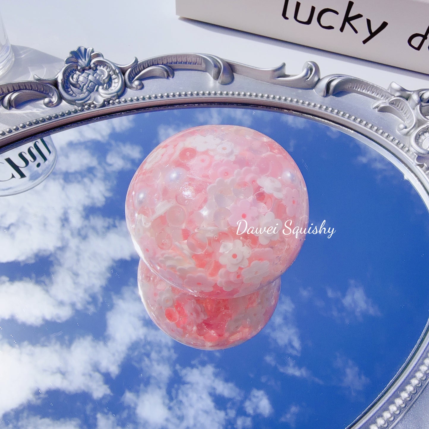 GEL-FEEL PEARL PETAL DREAM STRESS BALL