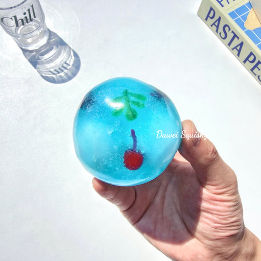 VASELINE CHERRY BUBBLES CRISPY BALL