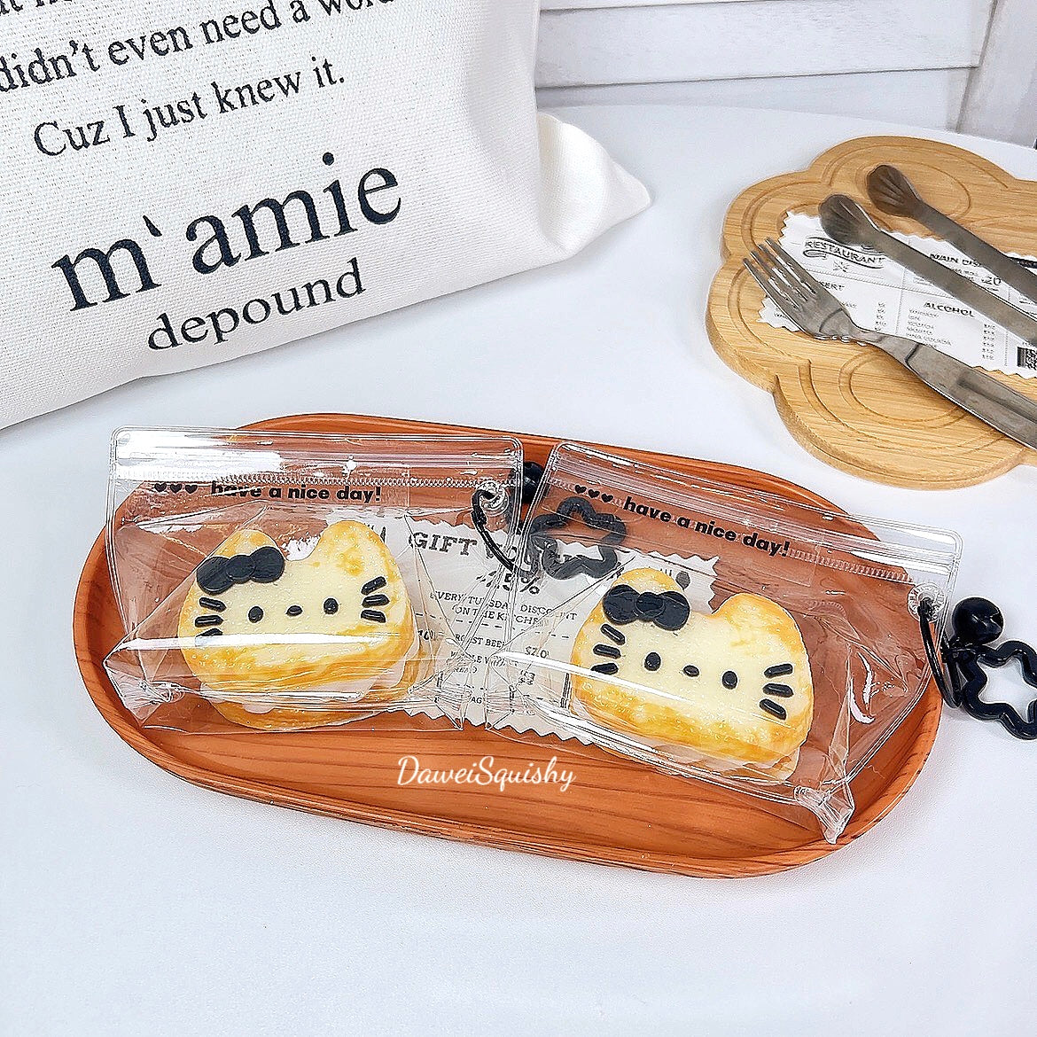 HK THREE TIERED COOKIE TABA SQUISHY TOY