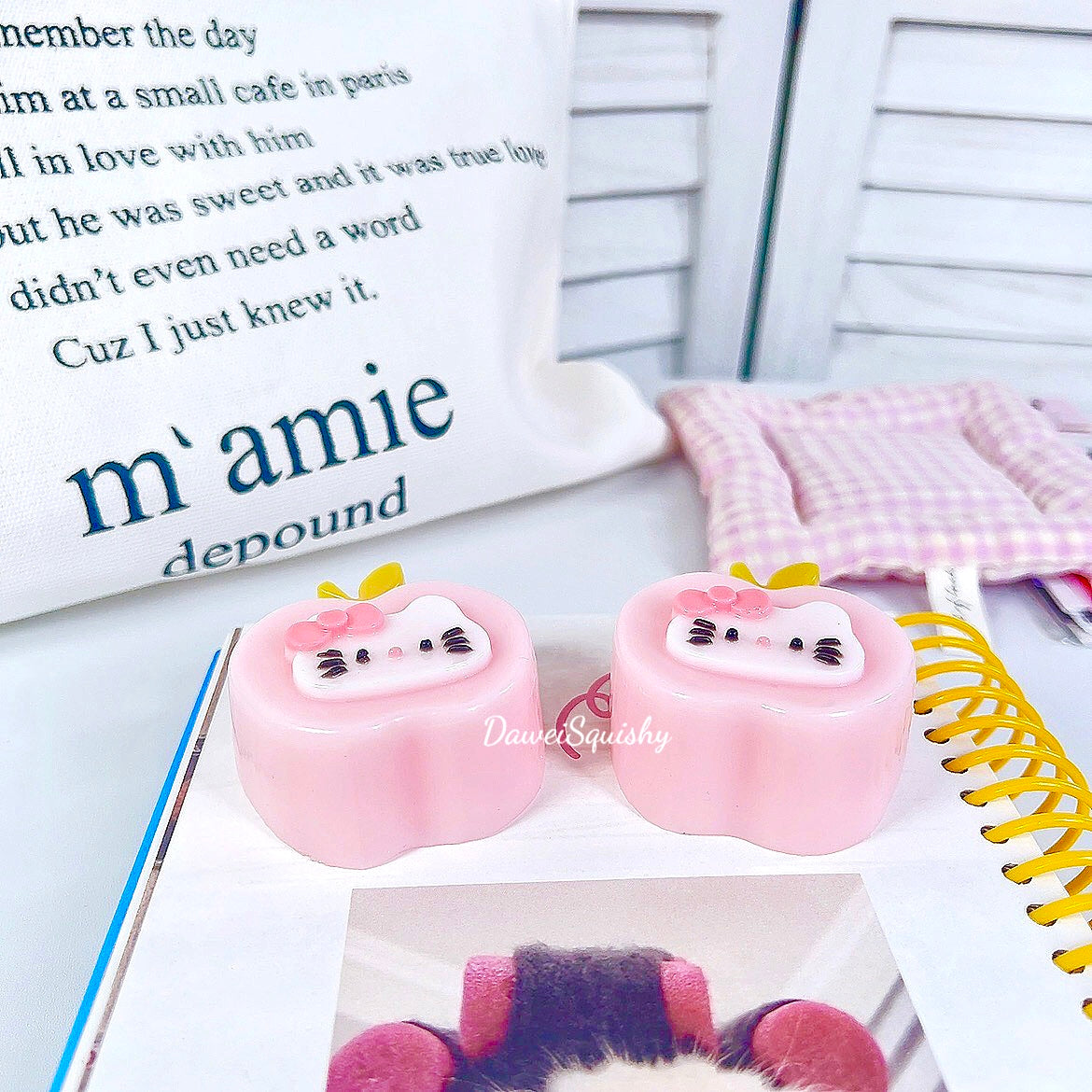 HK PINK RED APPLE TABA SQUISHY TOY