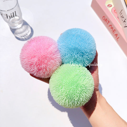 3 VERSIONS FLUFFY STRESS BALL
