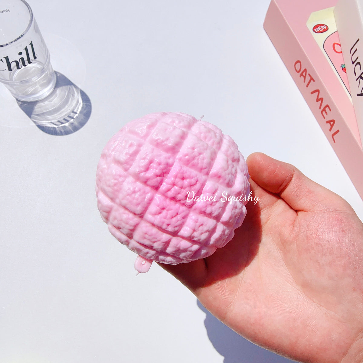 CRUNCHY PINEAPPLE BUN SQUEEZE TOY