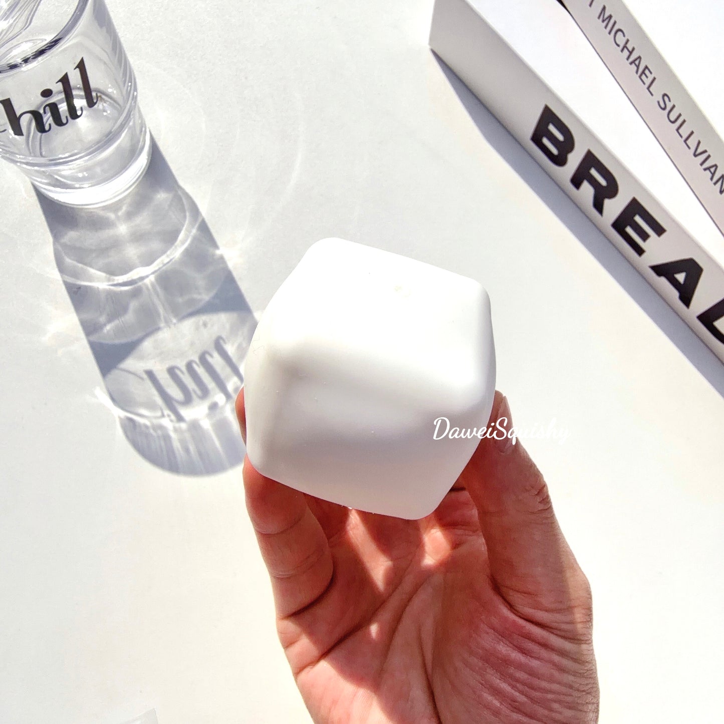 COCONUT MILK CUBE SQUEEZING TOY