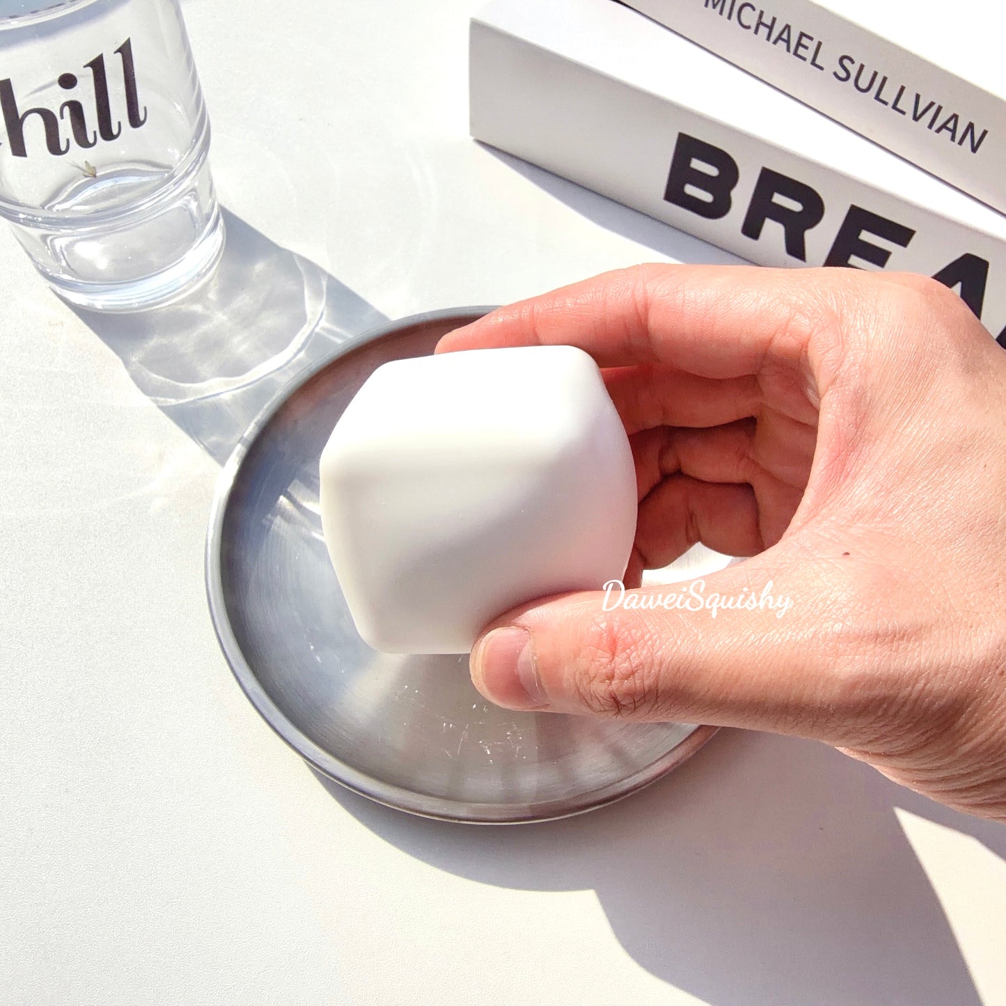 COCONUT MILK CUBE SQUEEZING TOY