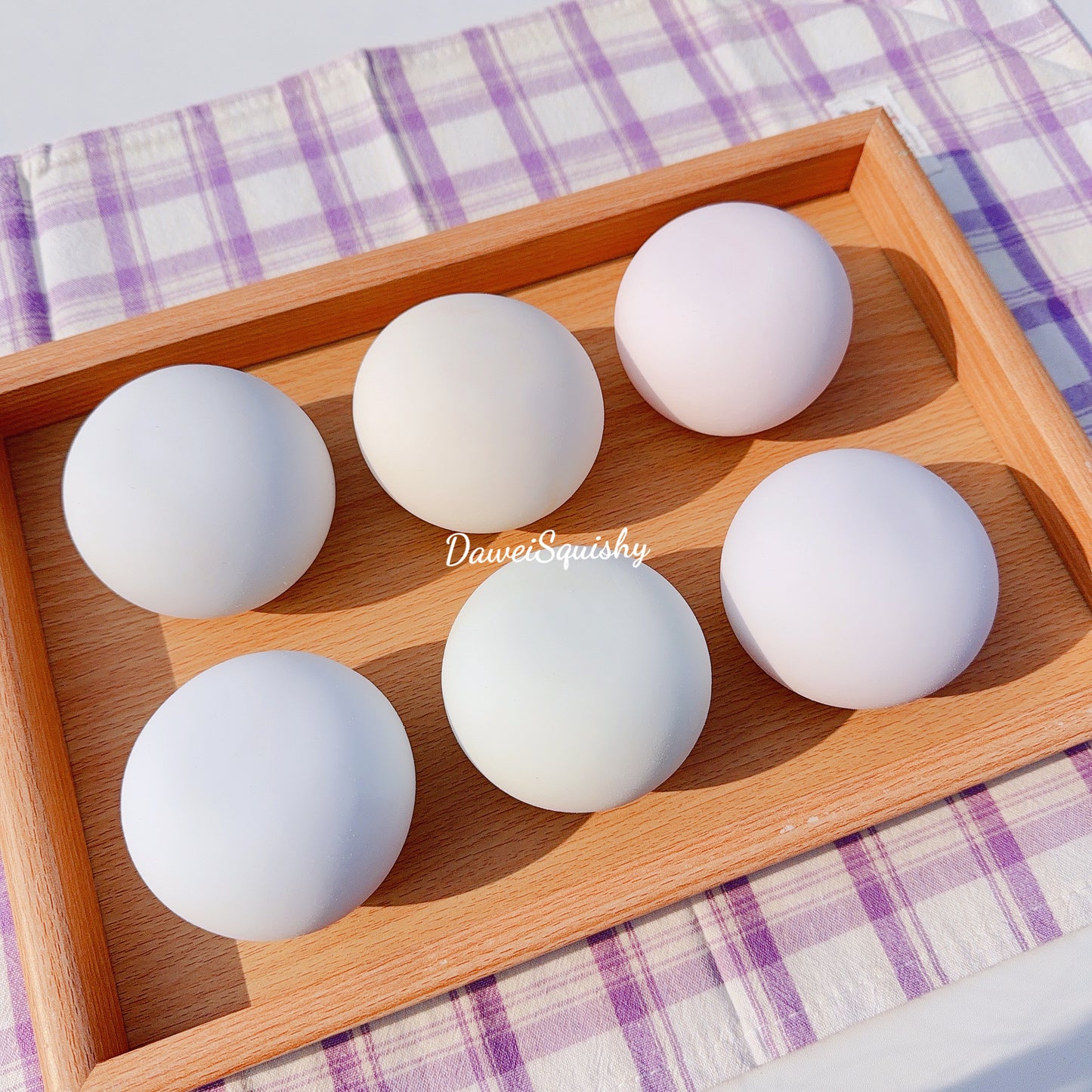 ICE RIND MOCHI STRESS BALL