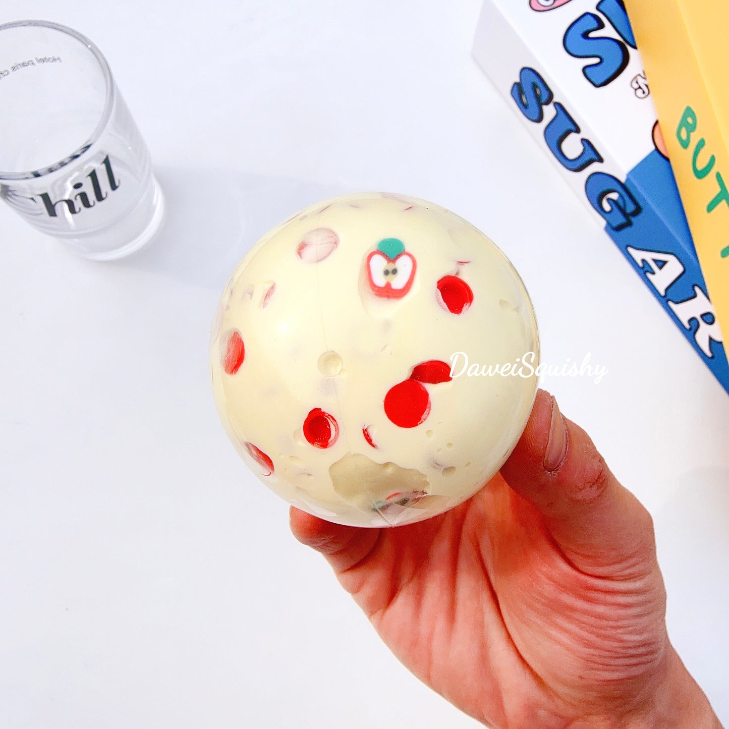 CREAMY BASE BUTTER APPLE STRESS BALL