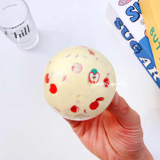 CREAMY BASE BUTTER APPLE STRESS BALL