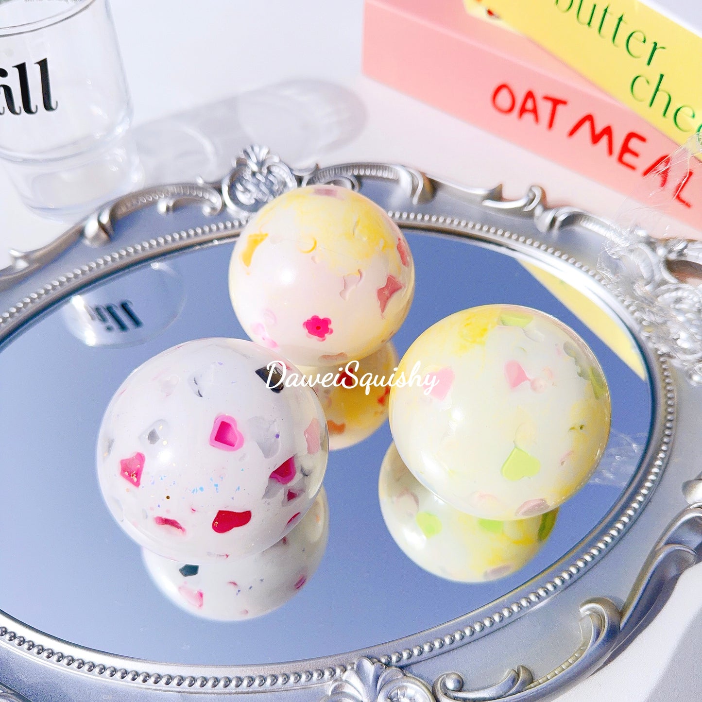 CREAMY BASE NEW BUILDING BLOCKS STRESS BALL