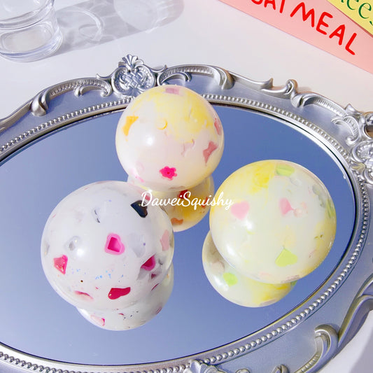 CREAMY BASE NEW BUILDING BLOCKS STRESS BALL