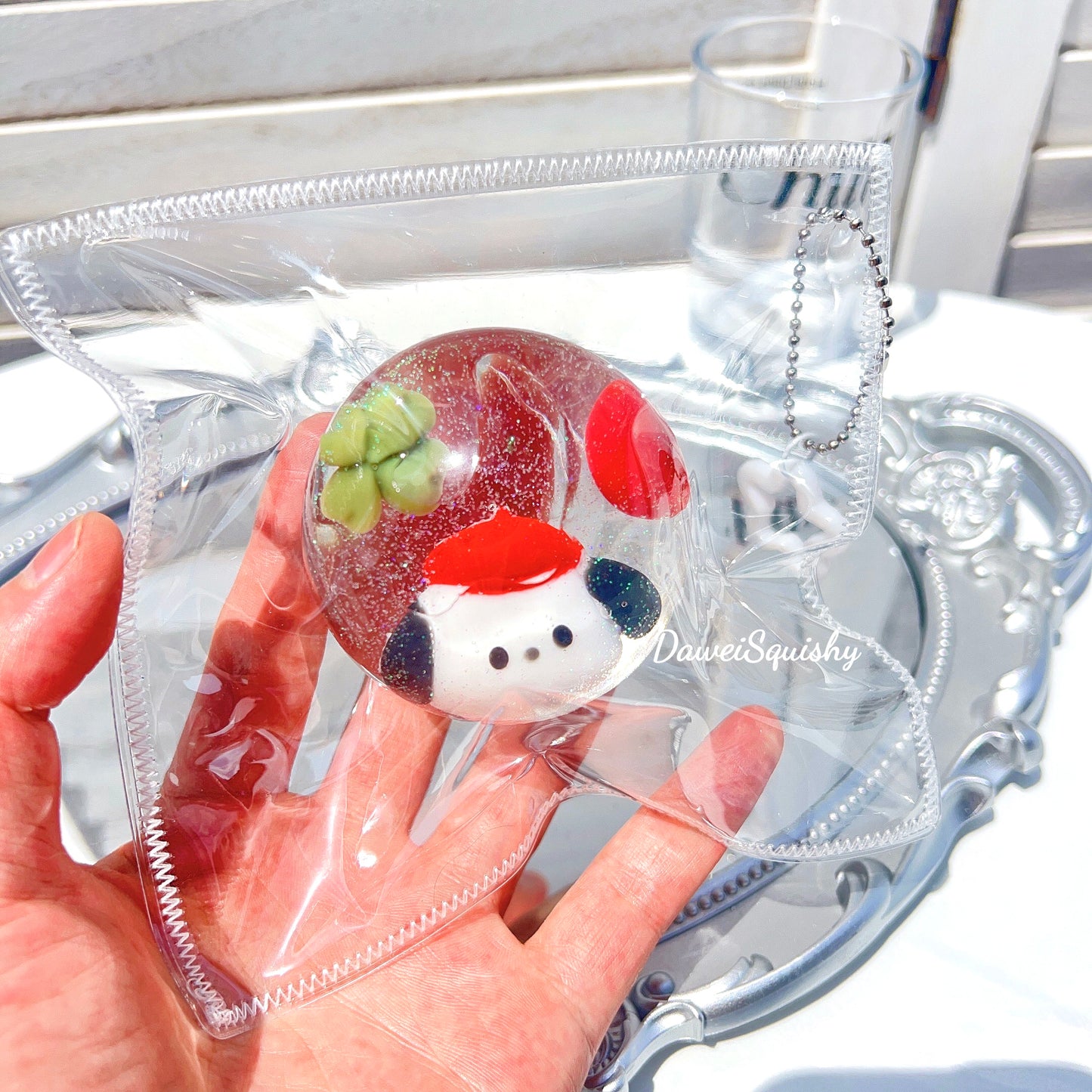 POCHACCO CLOVER GLITTER SQUISHY BALL